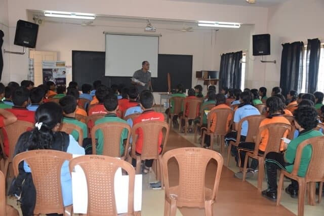 Motivational Workshop Held for Class IX