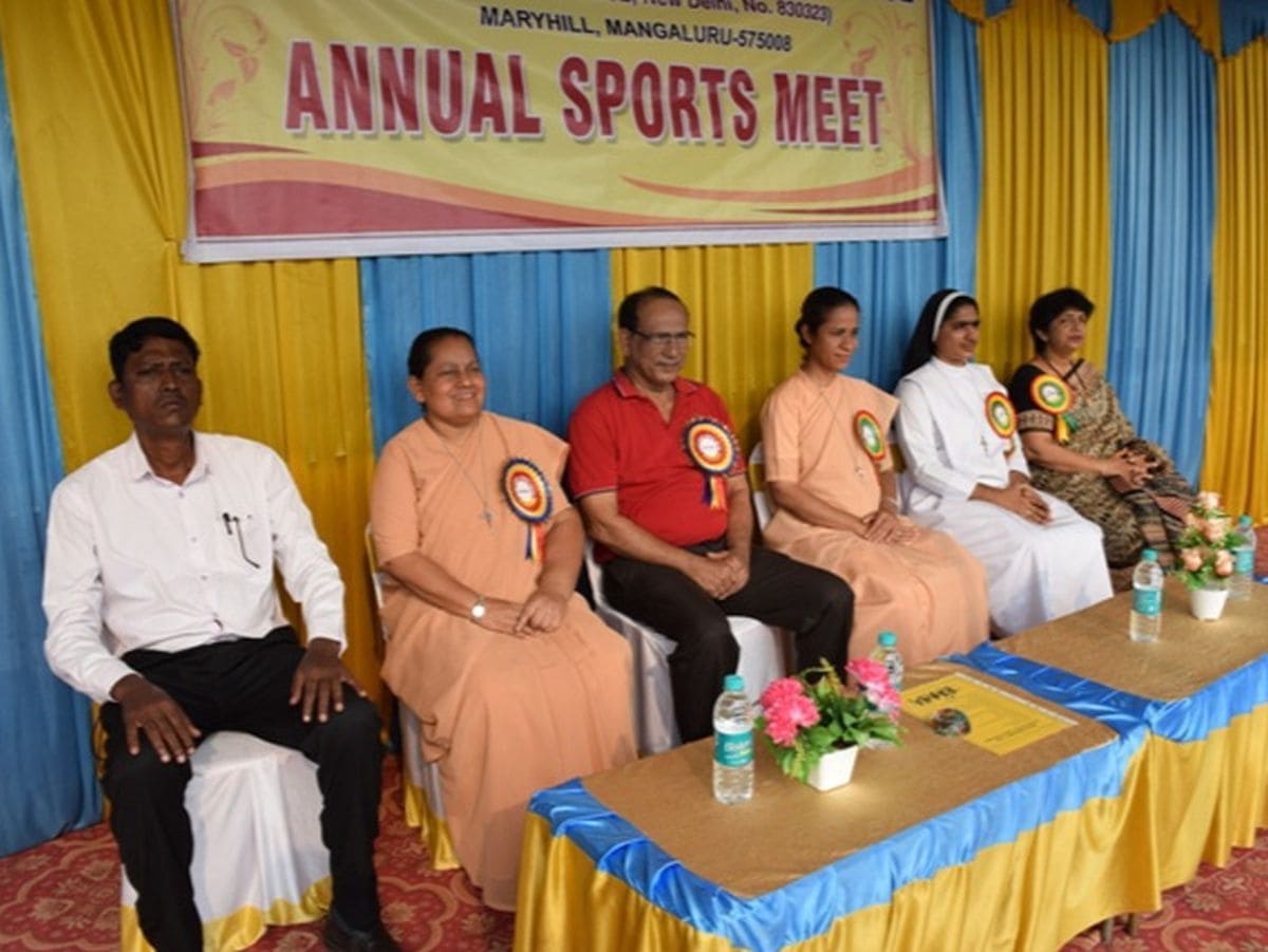 Celebrating a grand day of Sports Excellence by the students of grade V to XII