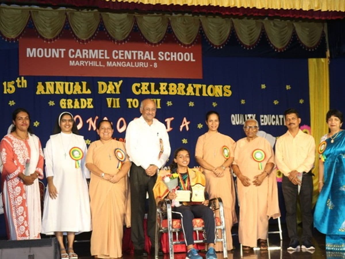 Jesnia Correa of Grade VII felicitated for winning Gold at CBSE National Level Skating Competition