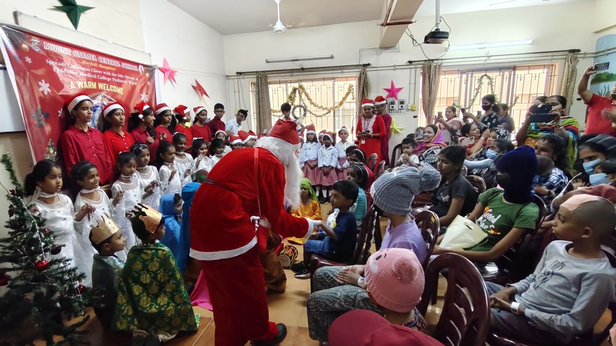 Our Christmas Outreach programmes Spread Love and Care to the Needy
